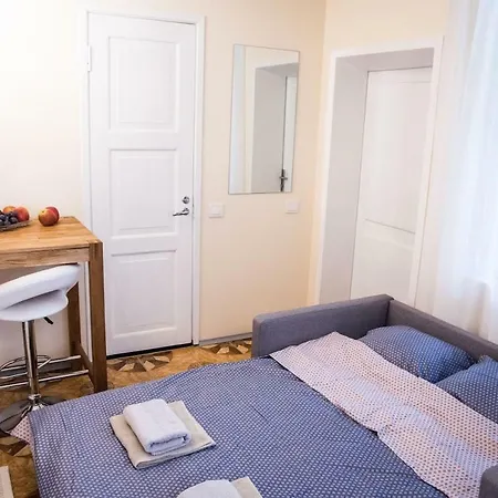 Апартаменты Cozy Free Parking *